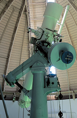 本館45cm屈折望遠鏡（京都大学天文台提供）